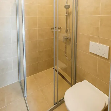 Narzisse - Im Kurpark Apartmán *