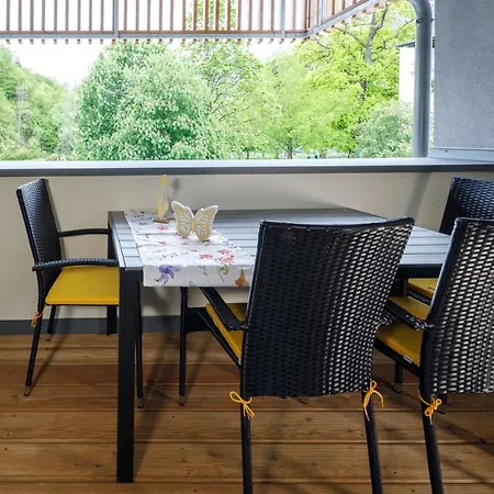 Narzisse - Im Kurpark باد اوسي